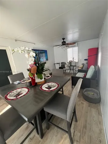 1461 E 9th Court Hialeah FL 33010