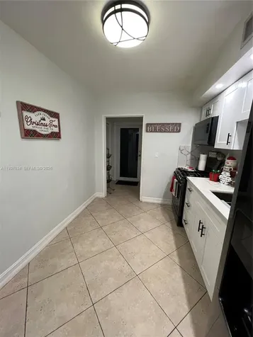 1461 E 9th Court Hialeah FL 33010