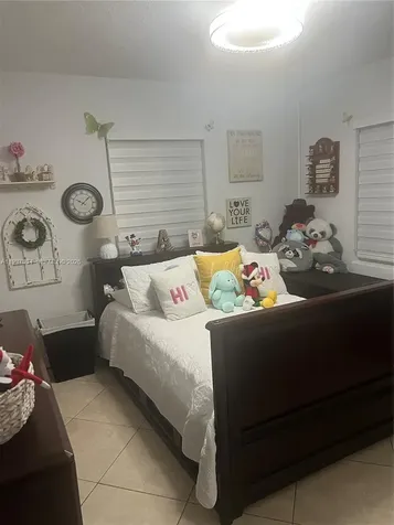 1461 E 9th Court Hialeah FL 33010