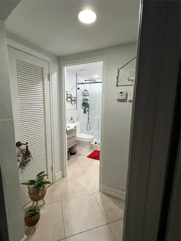 1461 E 9th Court Hialeah FL 33010