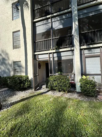 6080 NW 44th Street Lauderhill FL 33319