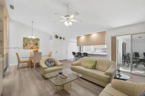 7102 Geminata Oak Court Palm Beach Gardens FL 33410