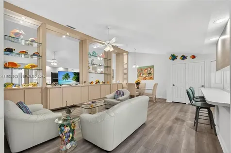 7102 Geminata Oak Court Palm Beach Gardens FL 33410