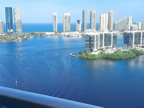 3330 NE 190th Street Aventura FL 33180