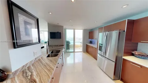 3330 NE 190th Street Aventura FL 33180