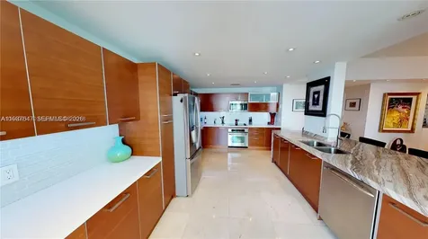 3330 NE 190th Street Aventura FL 33180