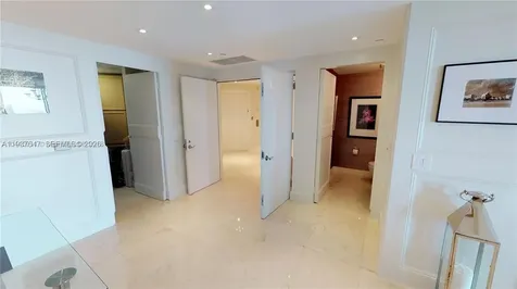 3330 NE 190th Street Aventura FL 33180