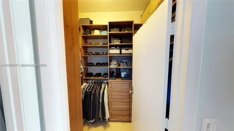 3330 NE 190th Street Aventura FL 33180