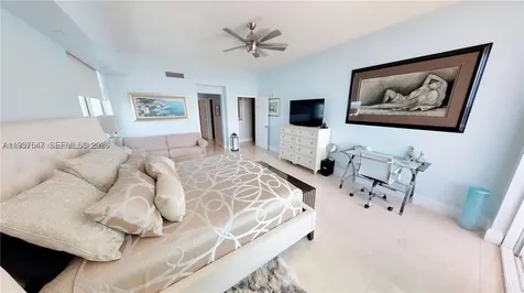 3330 NE 190th Street Aventura FL 33180