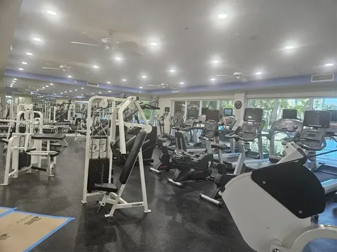 3330 NE 190th Street Aventura FL 33180