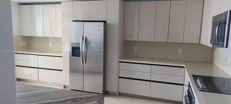 3330 NE 190th Street Aventura FL 33180