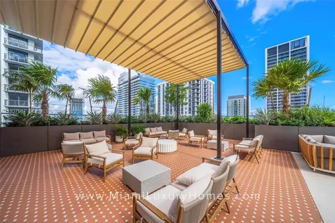 11 NE 6 Street Miami FL 33132