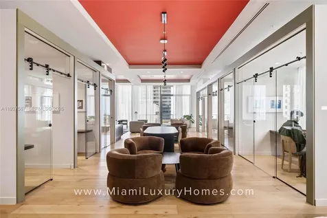11 NE 6 Street Miami FL 33132