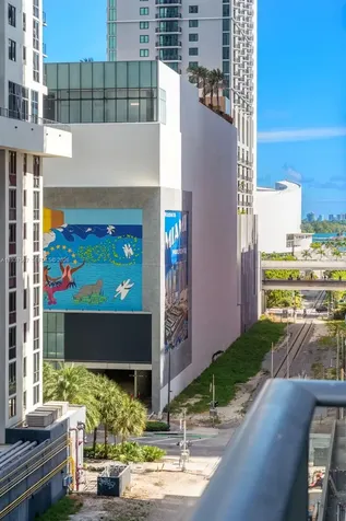 11 NE 6 Street Miami FL 33132