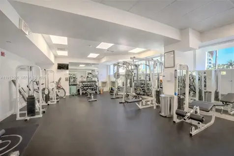 5900 Collins Avenue Miami Beach FL 33140