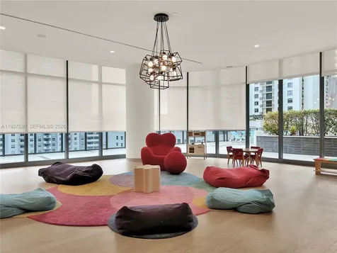 45 SW 9th Street Miami FL 33130