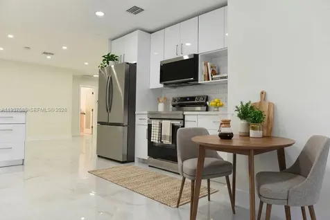 4501 Jefferson Street Hollywood FL 33021