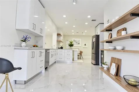 4501 Jefferson Street Hollywood FL 33021