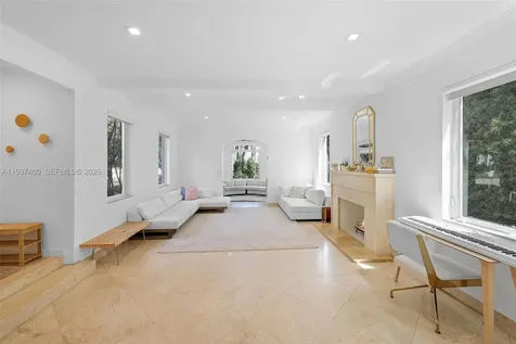 4490 Royal Palm Avenue Miami Beach FL 33140
