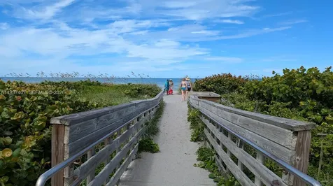 8075 SE Palm Street Hobe Sound FL 33455
