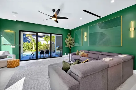 609 NE 8th Avenue Fort Lauderdale FL 33304