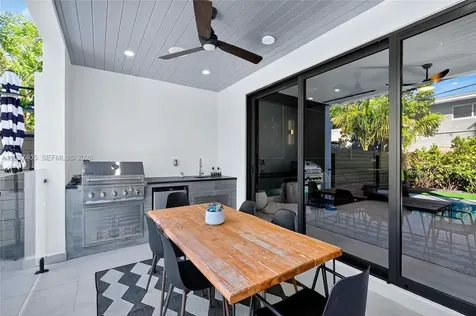 609 NE 8th Avenue Fort Lauderdale FL 33304