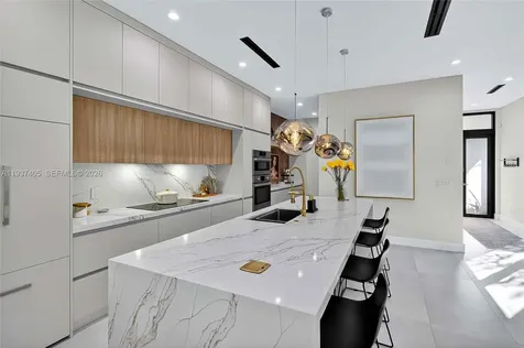 609 NE 8th Avenue Fort Lauderdale FL 33304