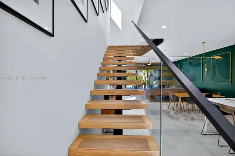 609 NE 8th Avenue Fort Lauderdale FL 33304