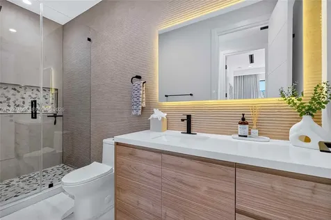 609 NE 8th Avenue Fort Lauderdale FL 33304