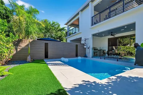 609 NE 8th Avenue Fort Lauderdale FL 33304