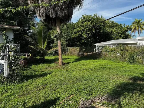 1071 NE 160th Terrace North Miami Beach FL 33162