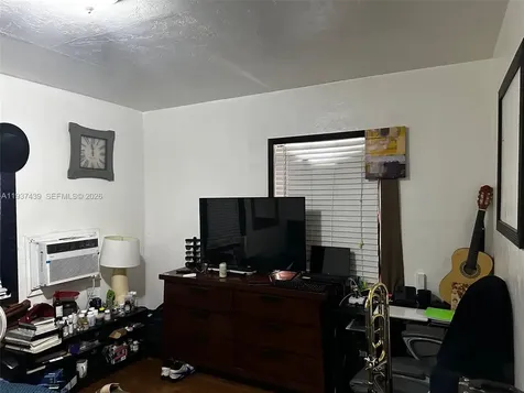 1071 NE 160th Terrace North Miami Beach FL 33162