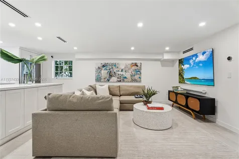 1231 15th Terrace Miami Beach FL 33139