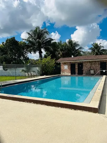 6031 Shakerwood Circle Tamarac FL 33319