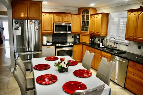 1352 NW 129th Way Sunrise FL 33323