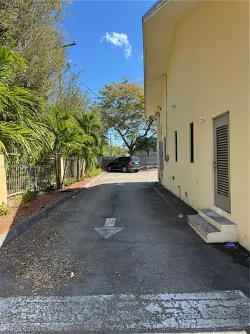 1595 NW 119th Street North Miami FL 33167