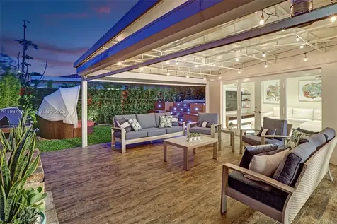 8843 Hawthorne Avenue Surfside FL 33154