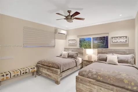 8843 Hawthorne Avenue Surfside FL 33154