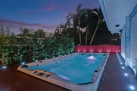 8843 Hawthorne Avenue Surfside FL 33154