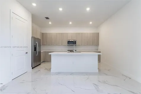 12289 SW 43rd Street Davie FL 33330