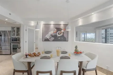 5225 Collins Avenue Miami Beach FL 33140
