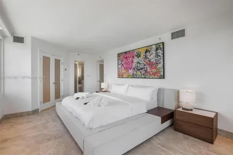 5225 Collins Avenue Miami Beach FL 33140