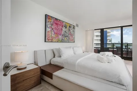5225 Collins Avenue Miami Beach FL 33140