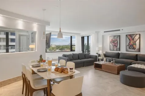 5225 Collins Avenue Miami Beach FL 33140