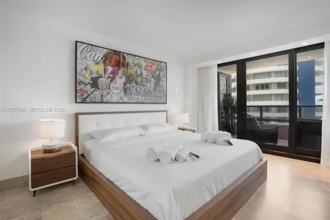 5225 Collins Avenue Miami Beach FL 33140