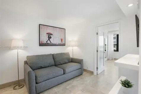 5225 Collins Avenue Miami Beach FL 33140