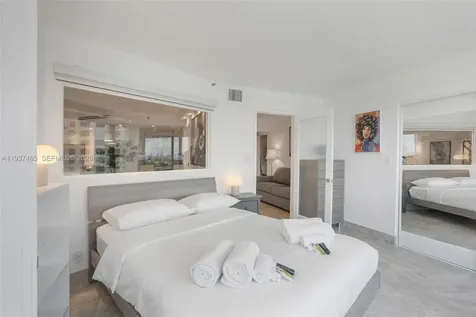 5225 Collins Avenue Miami Beach FL 33140