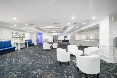 5225 Collins Avenue Miami Beach FL 33140