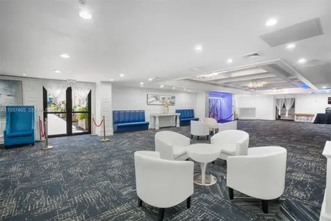 5225 Collins Avenue Miami Beach FL 33140