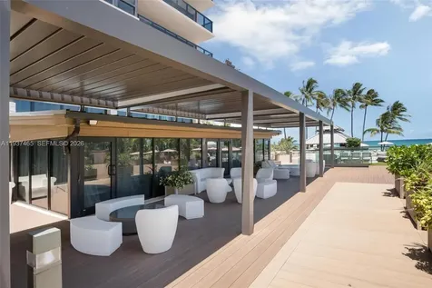 5225 Collins Avenue Miami Beach FL 33140
